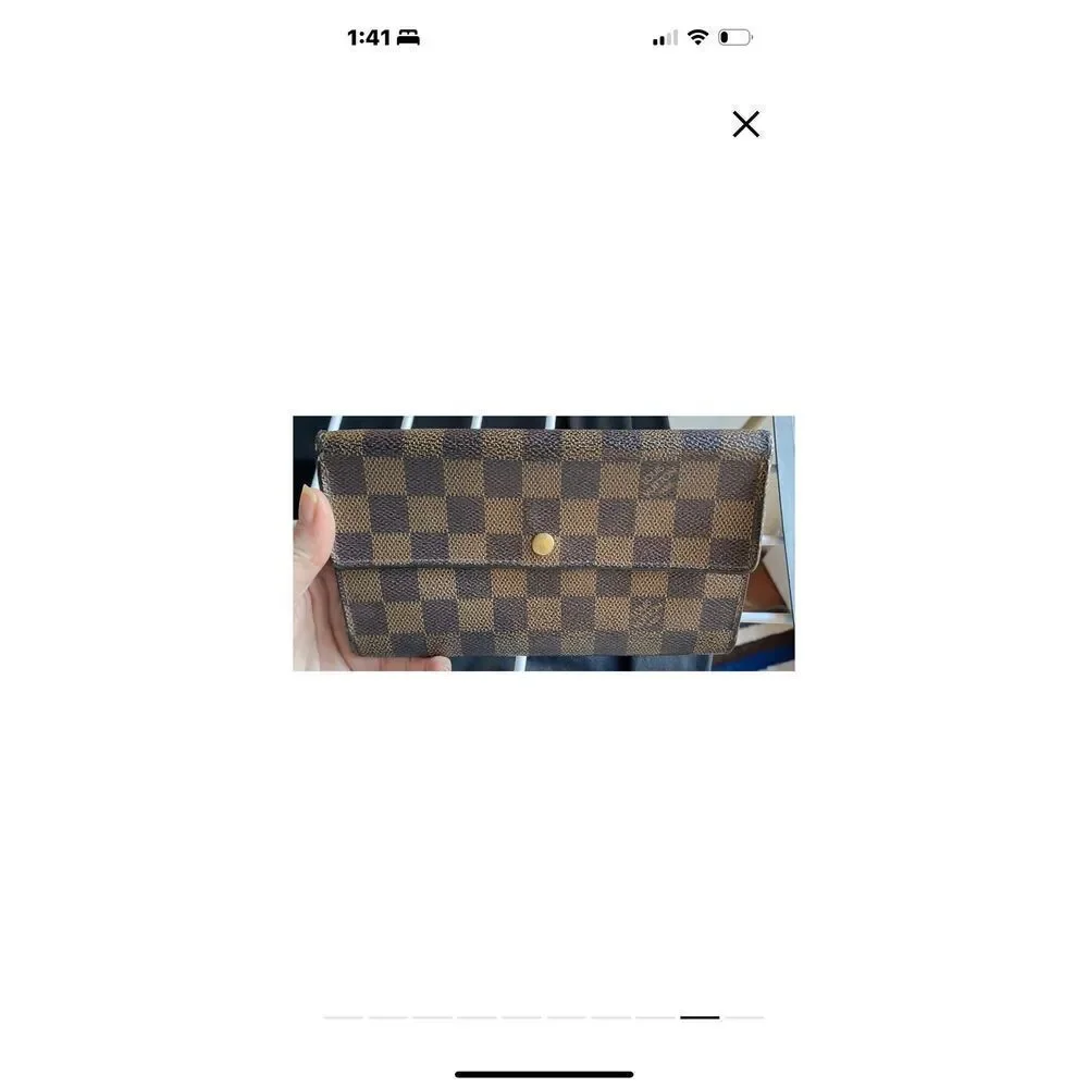 Louis Vuitton Wallet - Picture 6 of 6